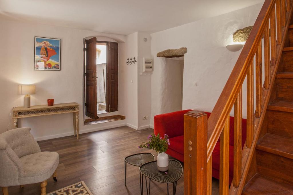 Maison de vacances Casa Anto ambiance calme  typique entre mer et montagne au départ du GR20 13 rue de la torra, 20214 Calenzana