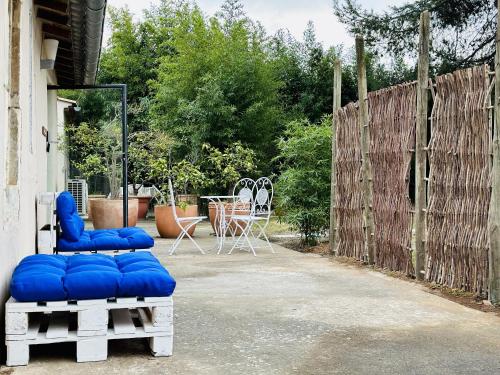 Appartement CASA AZUL - jardin, calme, tennis Chemin de Bois Fontaine Nîmes