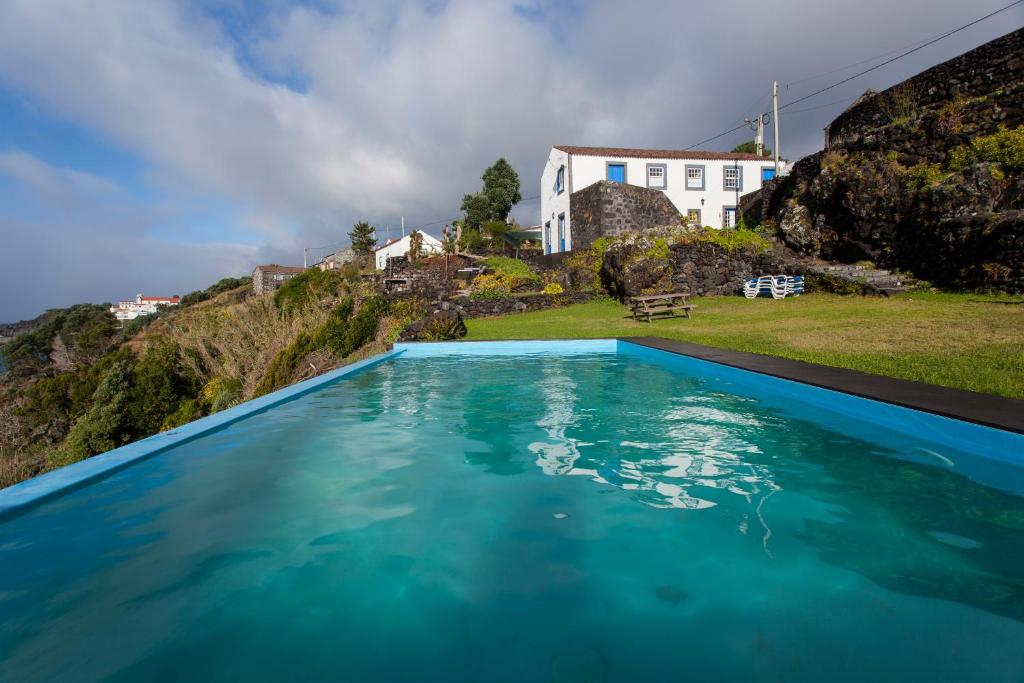 Séjour à la campagne Casa Azul Rua do Porto Companhia de Baixo, 9930-428 Lajes do Pico