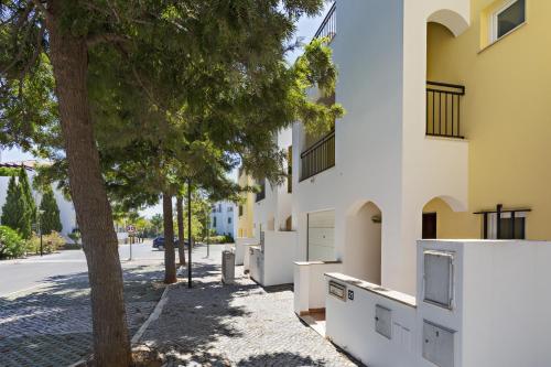 Casa Bonnet - O Pomar Cabanas de Tavira portugal