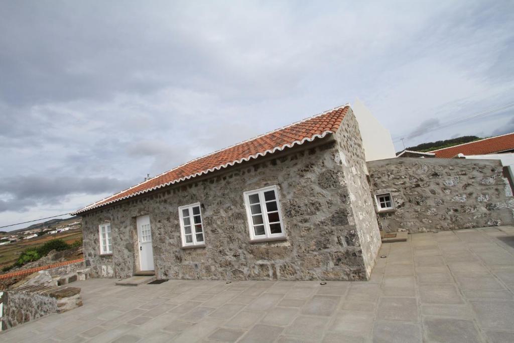 Séjour à la ferme Casa Branca da Chaminé Rua Dr Marcelino Costa Moules, Cinco Ribeiras, 9700-320 Cinco Ribeiras