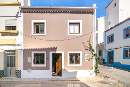 Casa Celeiro Estômbar portugal