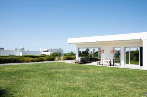 Maison de vacances Casa con vistas al mar Rua Professora Ercília Dias Fialho Porto Covo