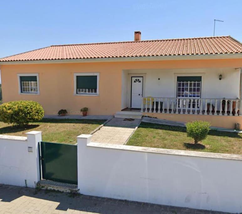 Maisons de vacances Casa da Avó Judite Rua de São Bento 14, Capeleira, 2510-045 Óbidos