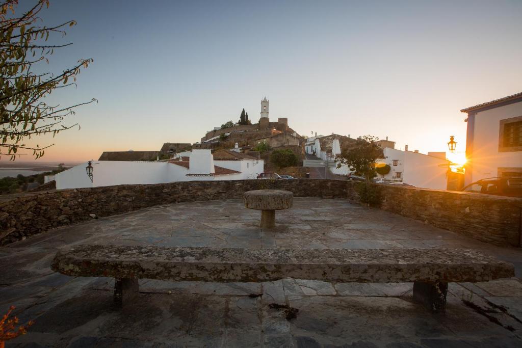 Séjour à la ferme Casa da Avó Rua de São Bento, 2 Largo de São Bartolomeu, 7200-175 Monsaraz