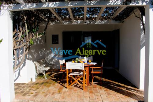 Villa Casa da Hera in Tavira by Wave Algarve Urbanização Pézinhos 52 Tavira