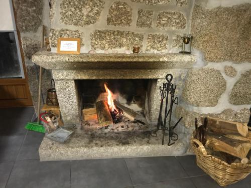 Maison de vacances Casa da Lage - Gerês - Campo - Vistas rio e montanha Lugar de Crasto Rua da Escola 462 Vieira do Minho