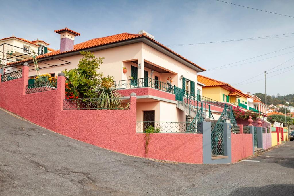 Maison de vacances Casa da Maria 15 - Funchal - Famílias Impasse 1 Estrada da Boa Nova nº15 Impasse 1 Estrada da Boa Nova nº15, 9060-102 Funchal