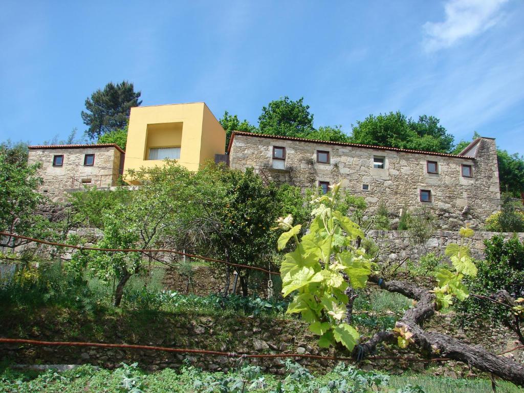 Maisons de vacances Casa da Pedreira Caminho da Pedreira, 117, 4940-325 Paredes de Coura