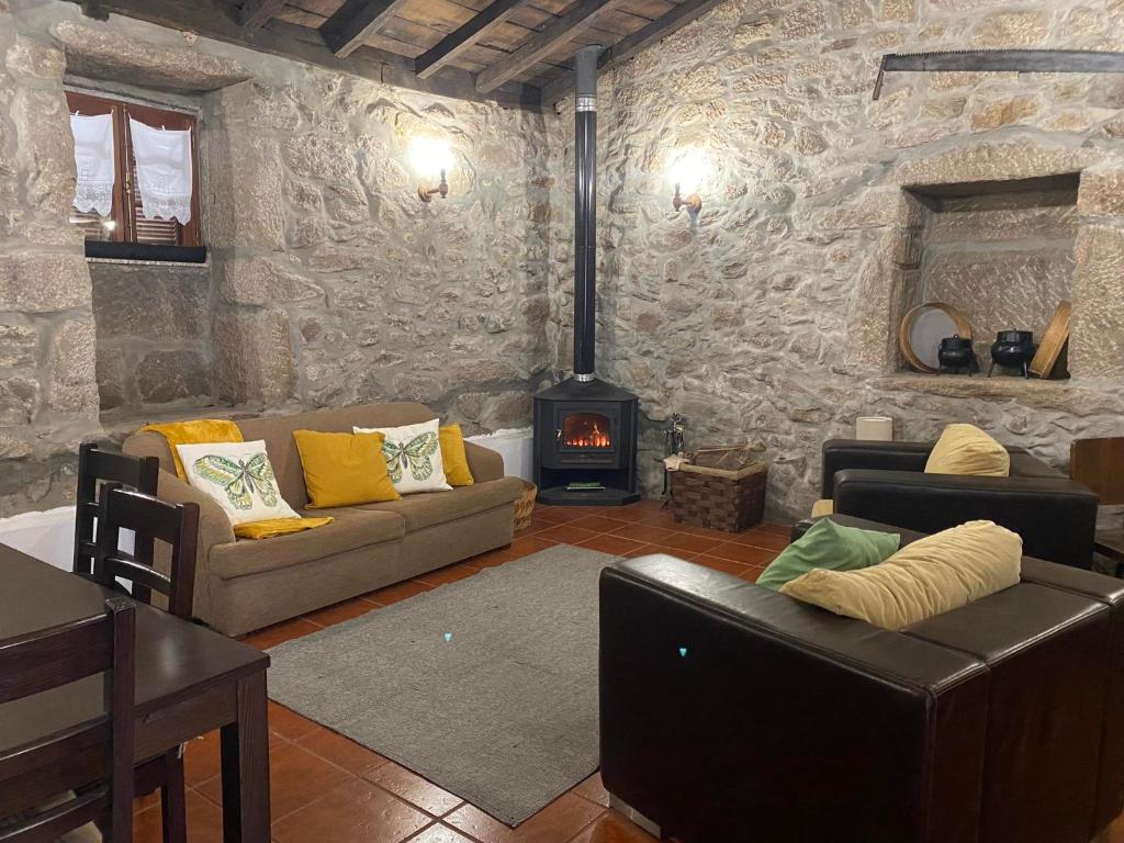 Maison de vacances Casa da Pipela 8 Rua da Lomba, 5470-450 Santo André