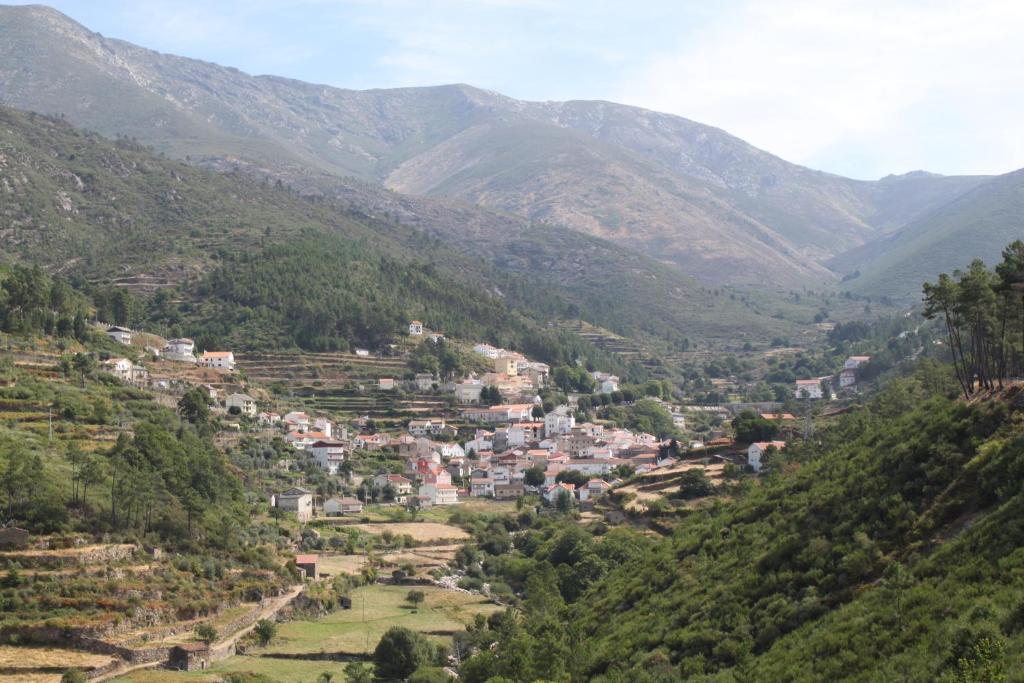 Séjour à la ferme Casa da Ponte Avenida do Progresso  1, 6270-012 Alvoco da Serra