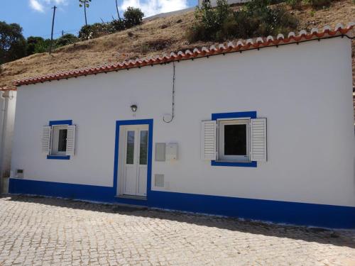 Casa da Ponte de Pedra Aljezur portugal