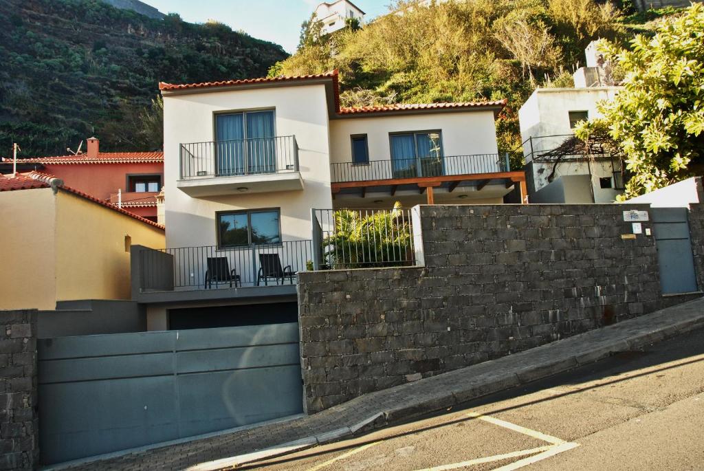 Maison de vacances Casa da Praia Avenida D. Manuel I, nº 15 A, 9370-135 Calheta