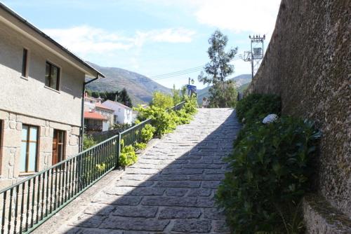 Casa da Ribeira Alvoco da Serra portugal