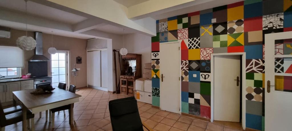 Maison de vacances Casa da Rua da Fonte Rua Movimento das Forças Armadas, 7900-619 Ferreira do Alentejo