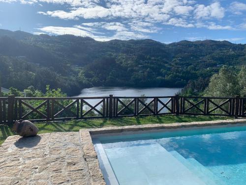 Casa da Terra Nova - Gerês Rio Caldo portugal