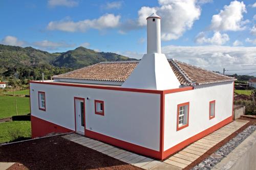 Casa de Almagreira - Empreendimento de Turismo em Espaço Rural - Casa de Campo Vila do Porto portugal