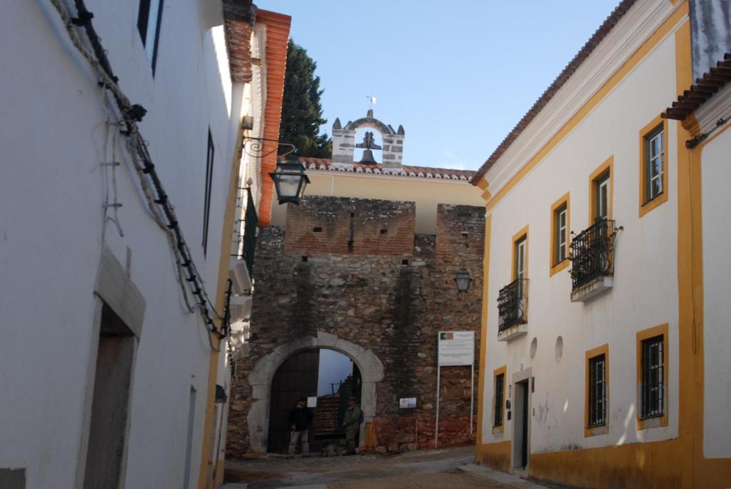 Séjour à la ferme Casa de Viana do Alentejo Rua Cândido dos Reis, 1, 7090-238 Viana do Alentejo