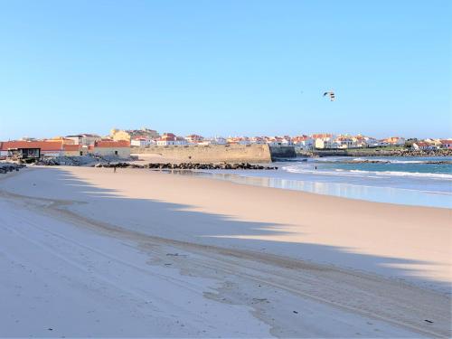 Maisons de vacances Casa do Bairro by CosyCasa Praia Peniche Rua das Rendilheiras 21 Peniche