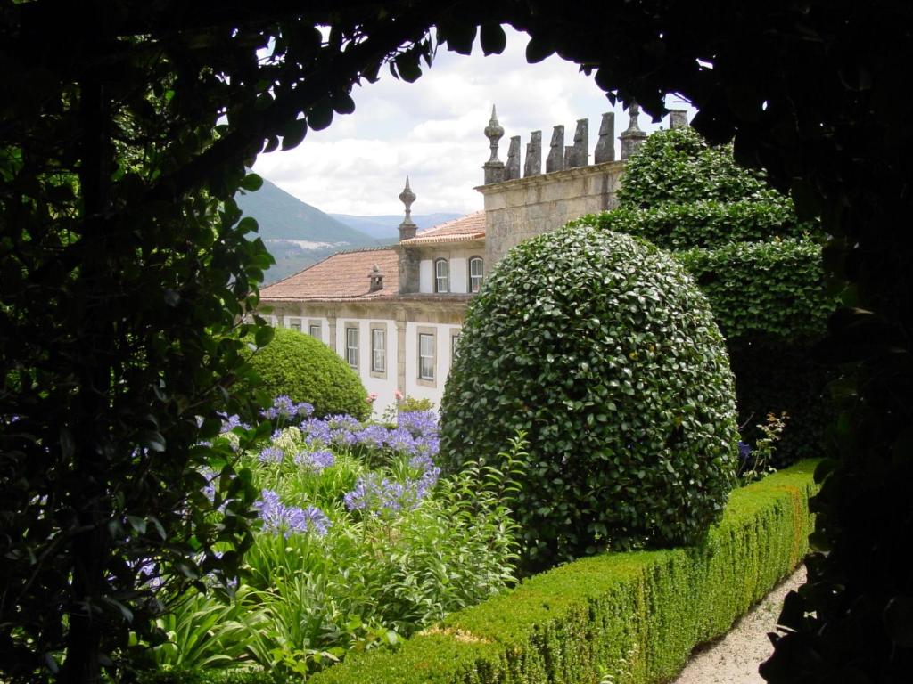 B&B / Chambre d'hôtes Casa do Campo - Turismo de Habitação Molares, 4890-414 Castelbuono