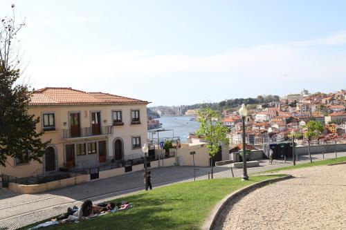 Casa do Pilar - D Maria Pia Vila Nova de Gaia portugal