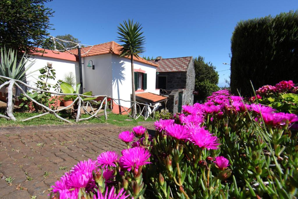 Séjour à la campagne Casa do Ribeirinho Sítio do Ribeirinho, Santa, Porto Moniz, 9270-091 Porto Moniz