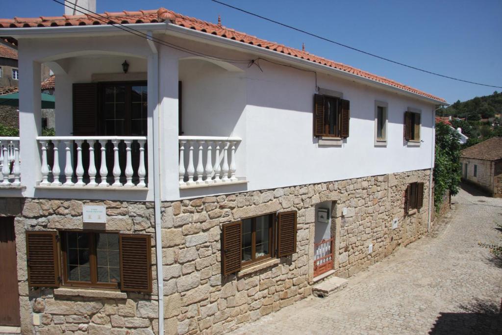Maison de vacances Casa Duas Fontes Rua da Fonte de Cima, 70, 6230-145 Capinha