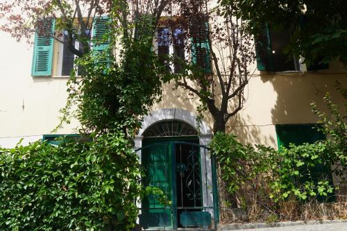 Casa Eugénie l'appartement de tante Madeleine vue sur les montagnes Venaco france