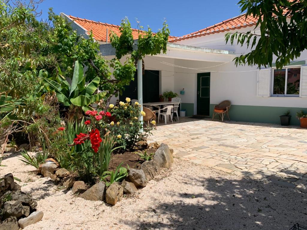 Maison de vacances Casa Fagundes com 3 Quartos Rua das Cercas, 8650-365 Sagres