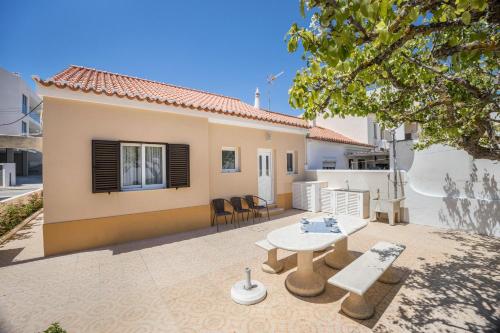 Casa Fernandes Burgau portugal