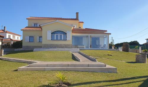 Casa Harmonica com vista mar Areia Branca portugal