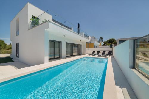 Casa Jasmim- Moradia de Férias by SCH Coto portugal
