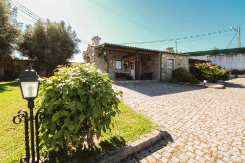 Casa Largo do Porto - Country House with Swimming Pool Cardielos portugal