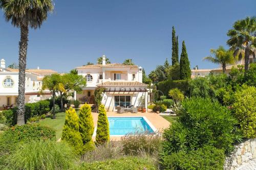 Casa Limoeiro Estômbar portugal