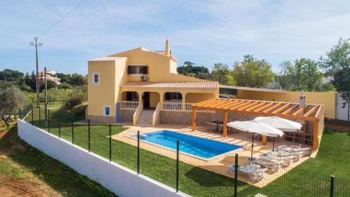 Villa Casa Lombos Nova - wonderful new house with private pool AC and pool table Quinta Vale del Rei Carvoeiro