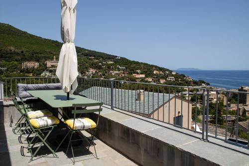 Casa lunga, 8 pax, clim, vue mer, piscine Brando france