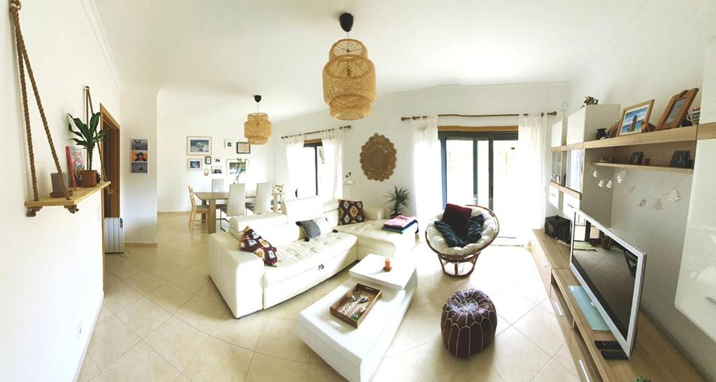 Appartement Casa Mawi Rua da Escola das Cercas Velhas Lote E, 8650-366 Sagres