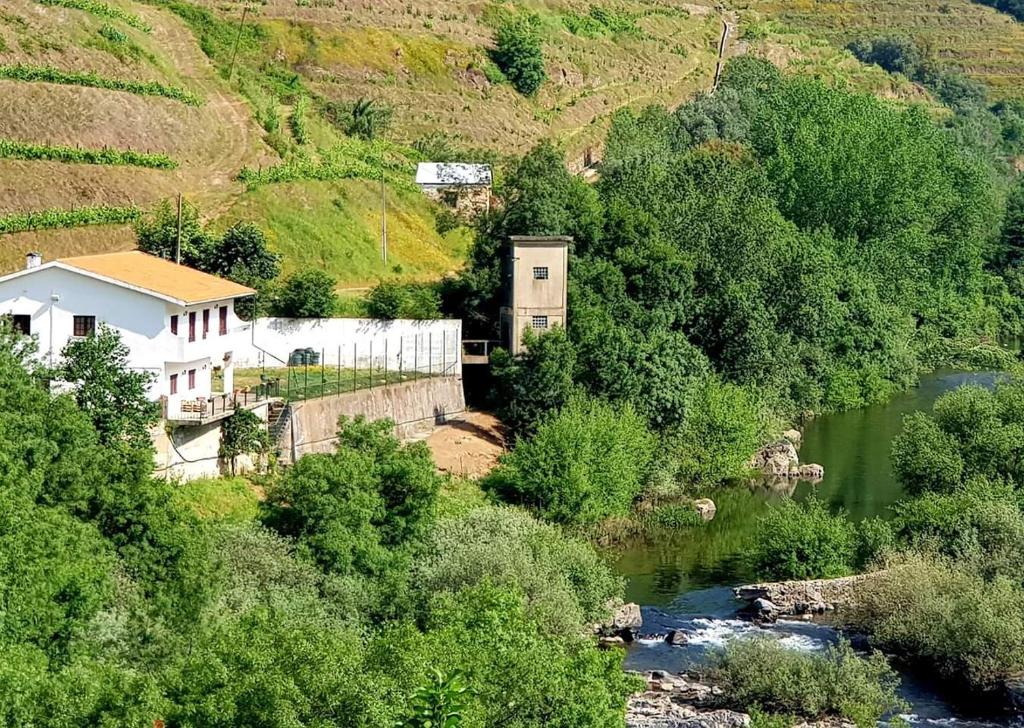 Maison de vacances Casa Moinho da Ponte Lugar Moinho da Ponte - Rua Moinho da Ponte da Firveda, 5050-200 Peso da Régua