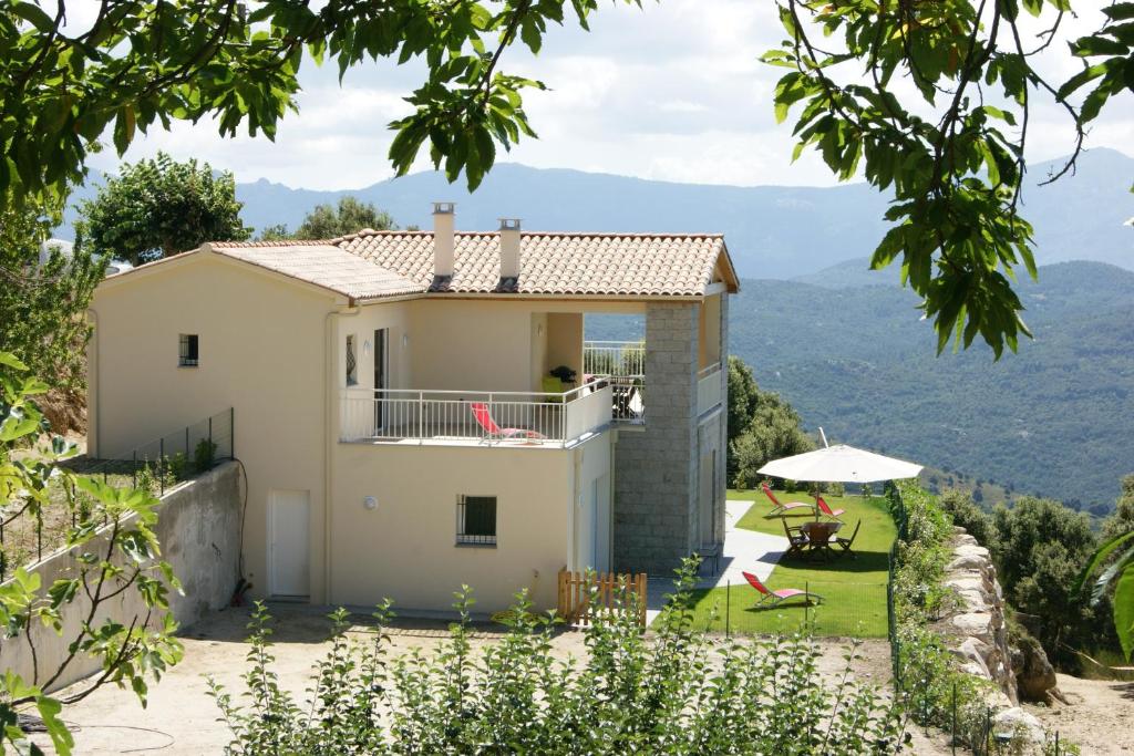 Maisons de vacances CASA ROCCA-SERRA Acqua Fredda, 20127 Serra-di-Scopamene