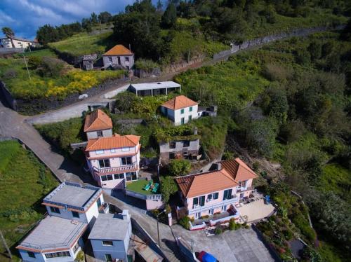 Casa rosa (Villa au calme avec vue) Fajã da Ovelha portugal