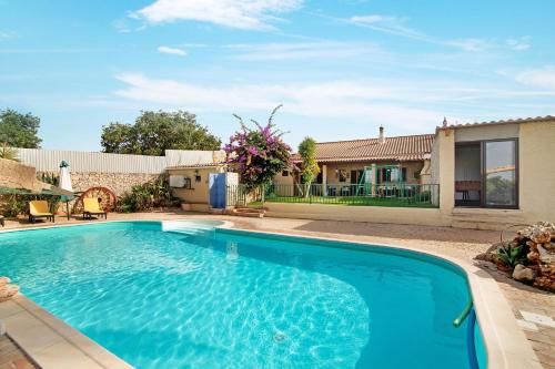 Maison de vacances Casa Rústica Fonte de Louzeiros Silves