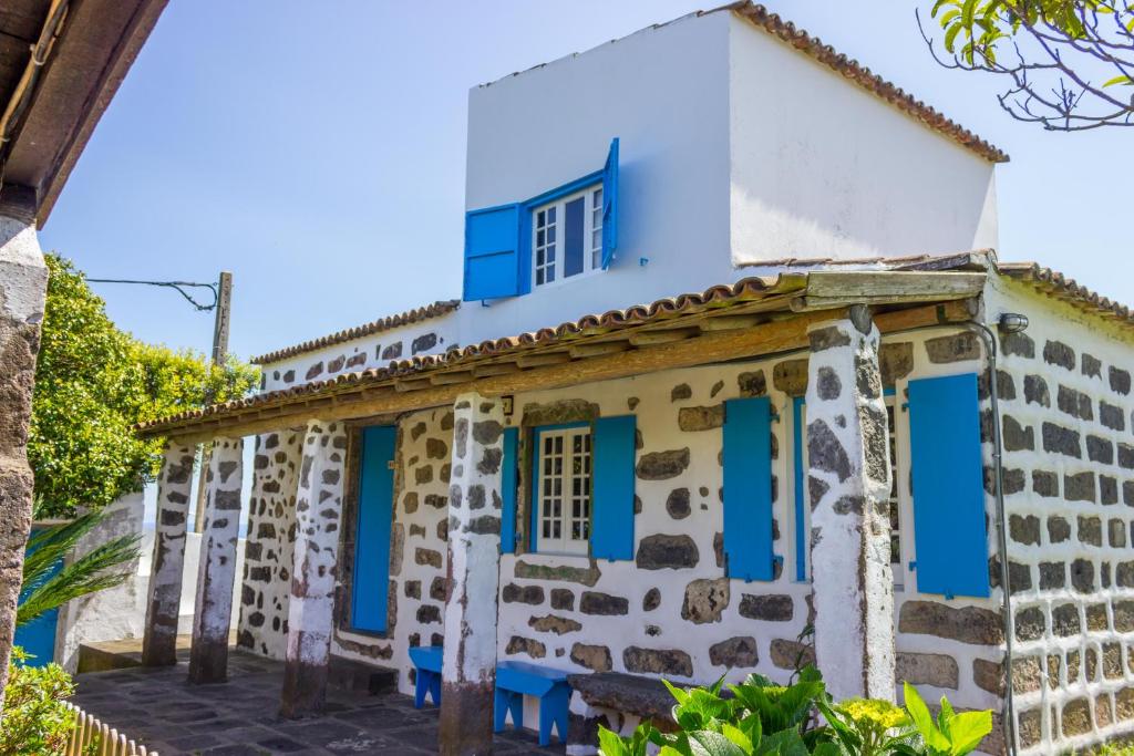 Maison de vacances Casa Santa Rabo de Peixe Rua da Casa Santa 81, 9600-000 Ribeira Grande