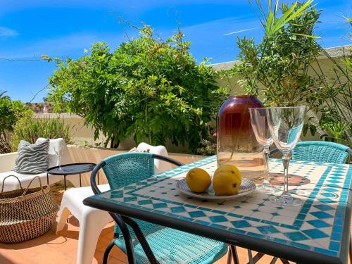 Casa Silwa - Chic 2BR Townhouse, Ocean Views, 5min to Beach & Pool Ferragudo portugal