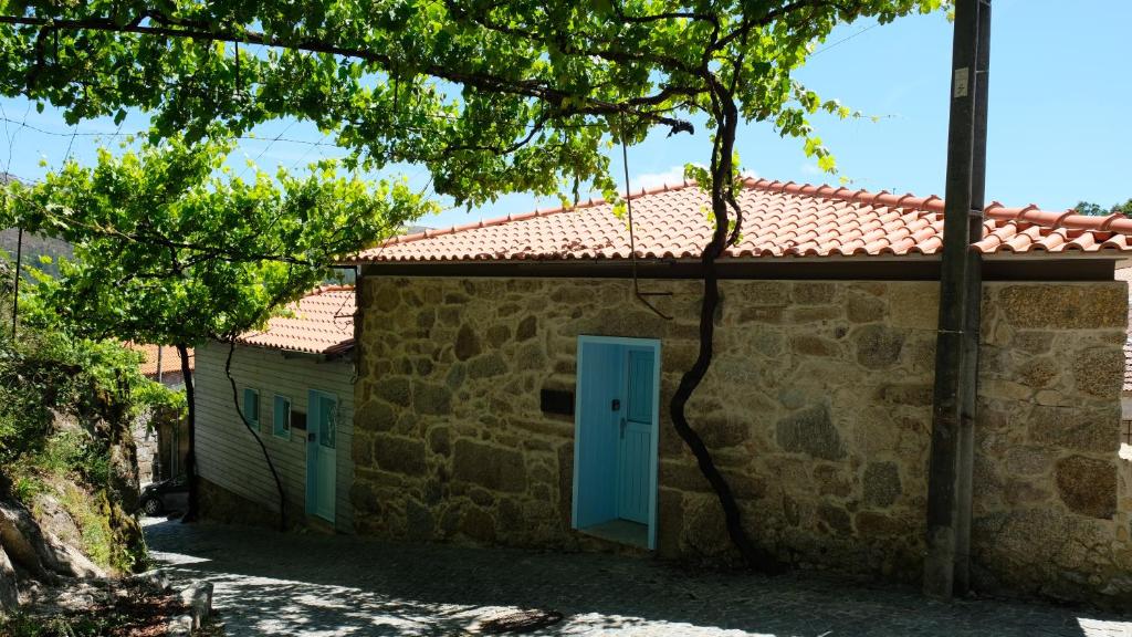 Maison de vacances Casa Tritão Calçada do Cimo da Portela, nº 23, 4840-030 Campo do Gerês