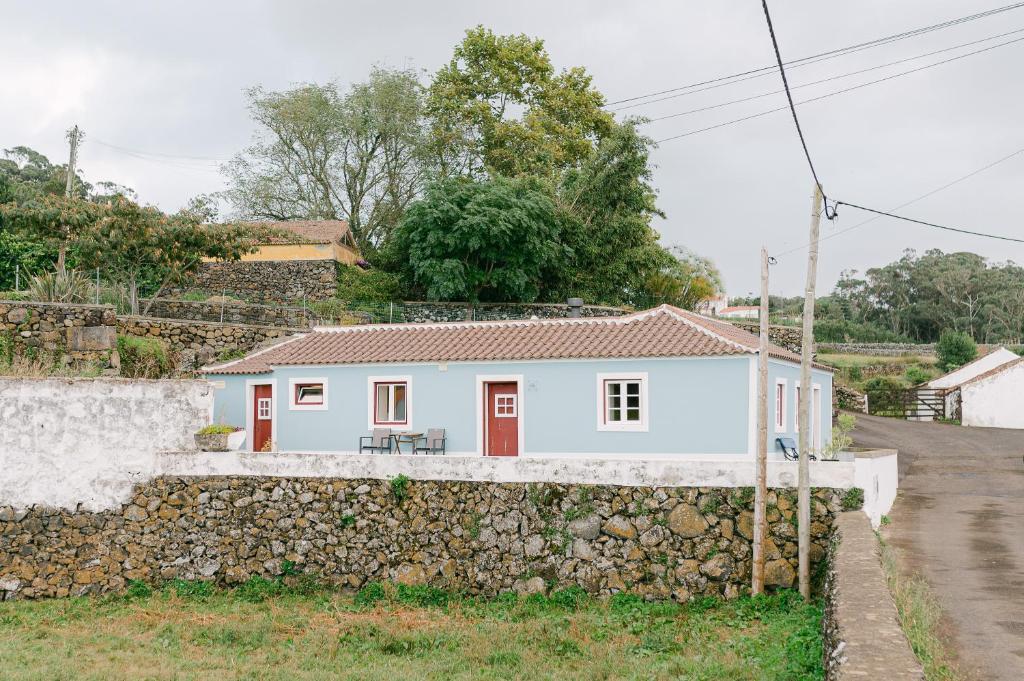 Maison de vacances Casa Ver o Mar Canada do Escorregadio 7, 9700-573 São Mateus