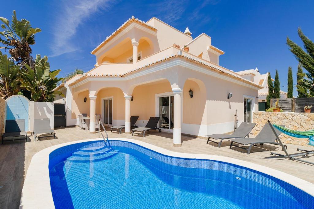 Villa Casa Vista Mar für 8 Personen mit Pool Urb Mato Serrao, 8400-556 Carvoeiro, 8400-556 Carvoeiro