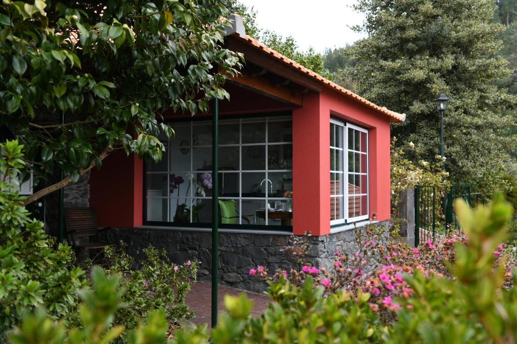 Séjour à la ferme Casas de Pedra Caminho da Ribeira Grande 26 vale paraiso  Camacha, 9135-032 Camacha