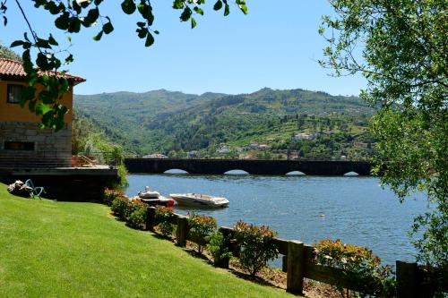 Séjour à la campagne Casas de Pousadouro Caminho dos Moinhos, 1043, Laranjal Santa Cruz do Douro Baião