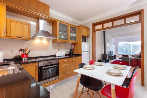Maisons de vacances Casas Ponte D'Alge Rua Principal Lote 1 B e 2 A    Foz de Alge Foz de Alge