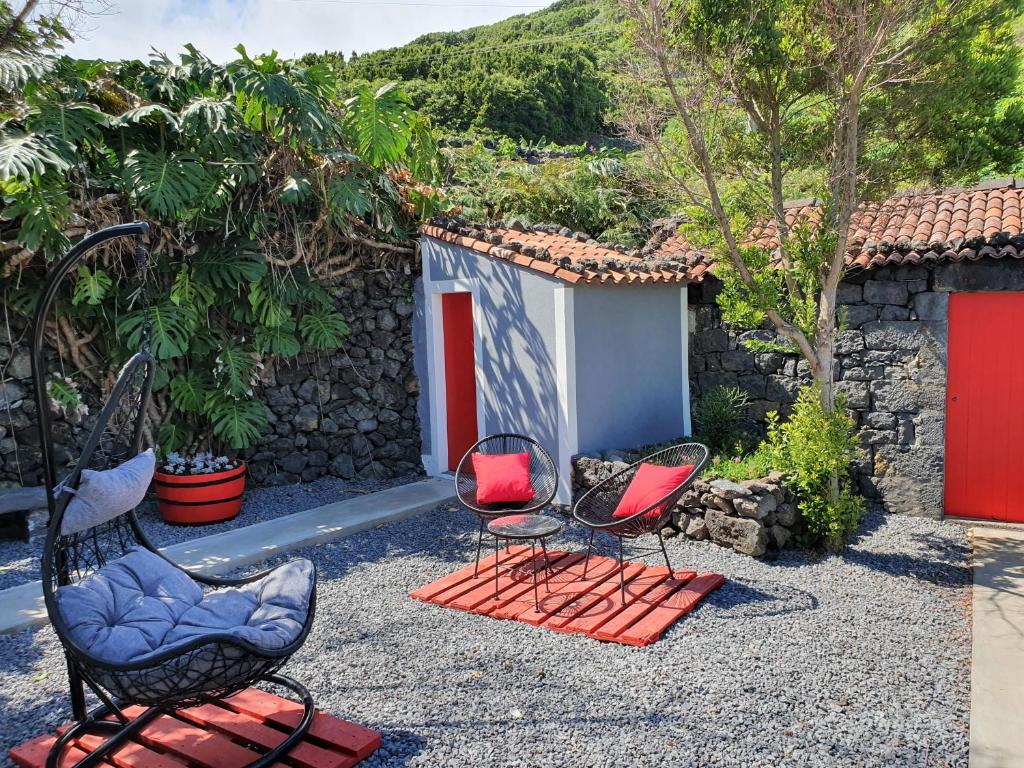 Maison de vacances Casinha de Nesquim Caminho Canadas, 10 Ramal Calheta, 9930-051 Calheta de Nesquim